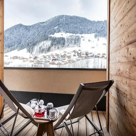Pet-friendly With Scenic Views Apartment